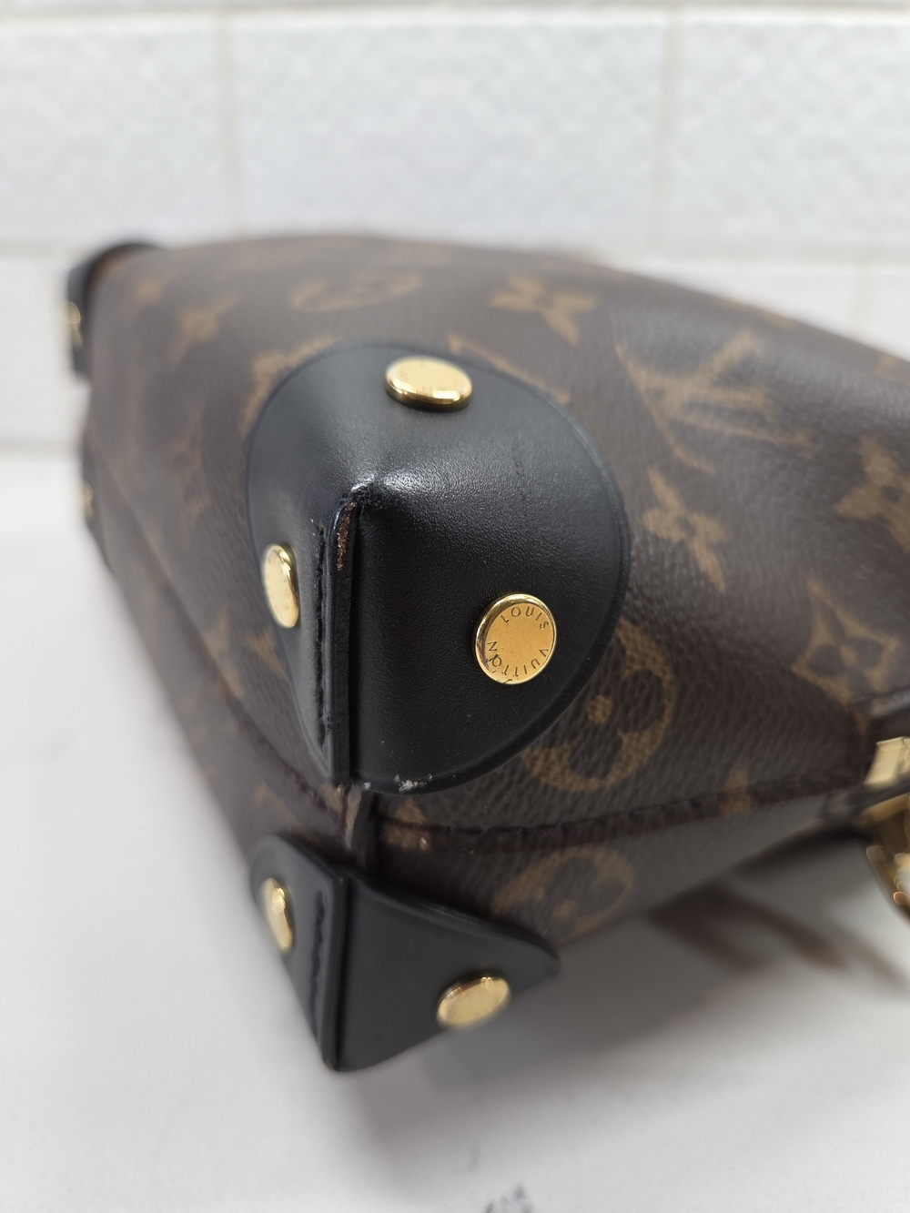Louis Vuitton Monogram Petite Malle Souple Crossbody Bag - Excellent - Picture 5 of 16